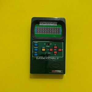 2002 Mattel Retro Classic Football 2 Electronic Handheld Game – Tested